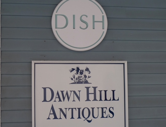 Vintage-Bath-Accessories11 The delightful shop in New Preston, CT where I always find irrestible objects.