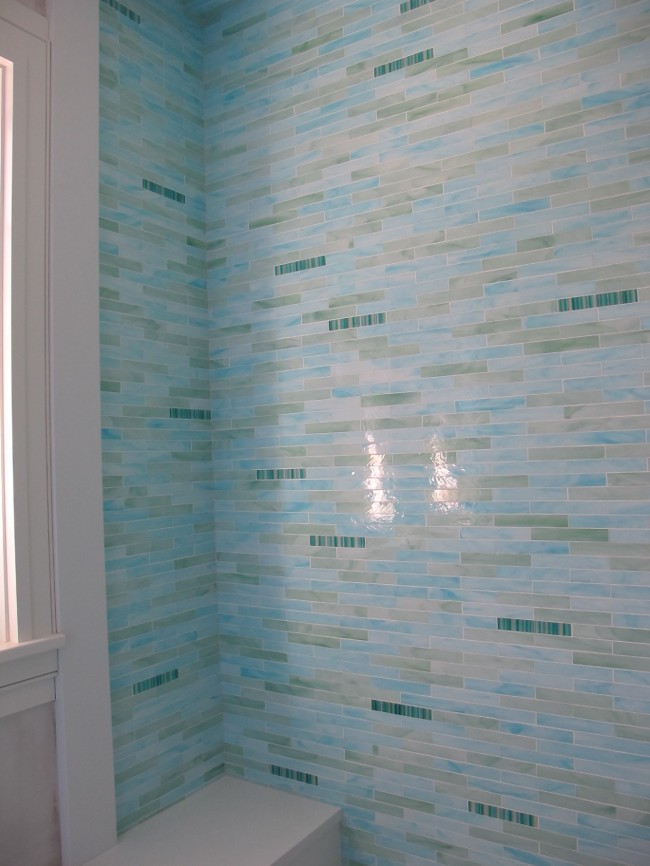 10.6.2011 030 An early stage installation shot—a freshly grouted wall in the bathtub.